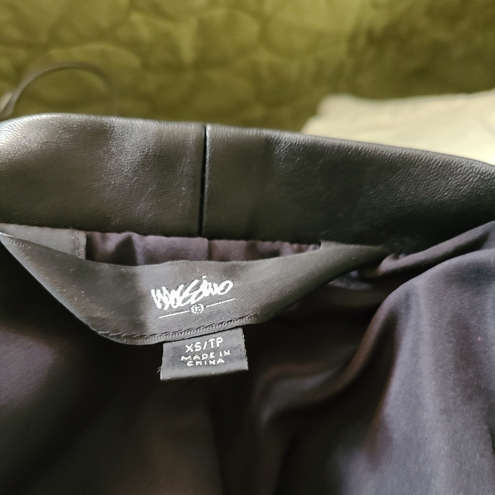NEW W TAGS NEVER WORN, jacket top Hp 🔥🔥🔥🔥 - Picture 5 of 8